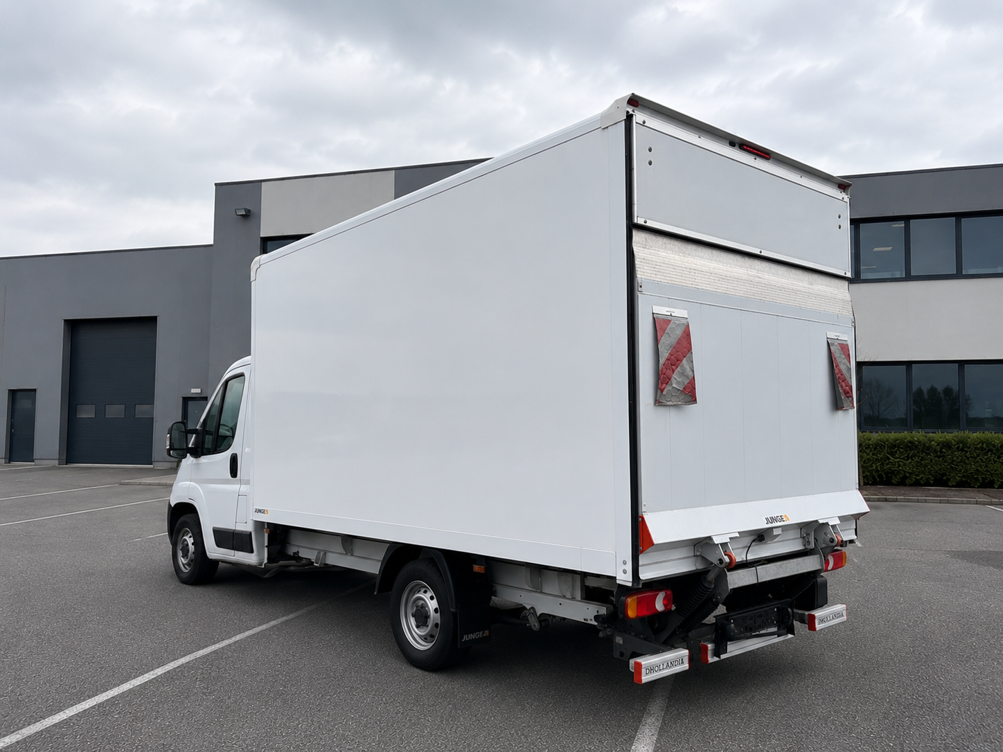 Opel Movano (bakwagen + laadklep) — 2