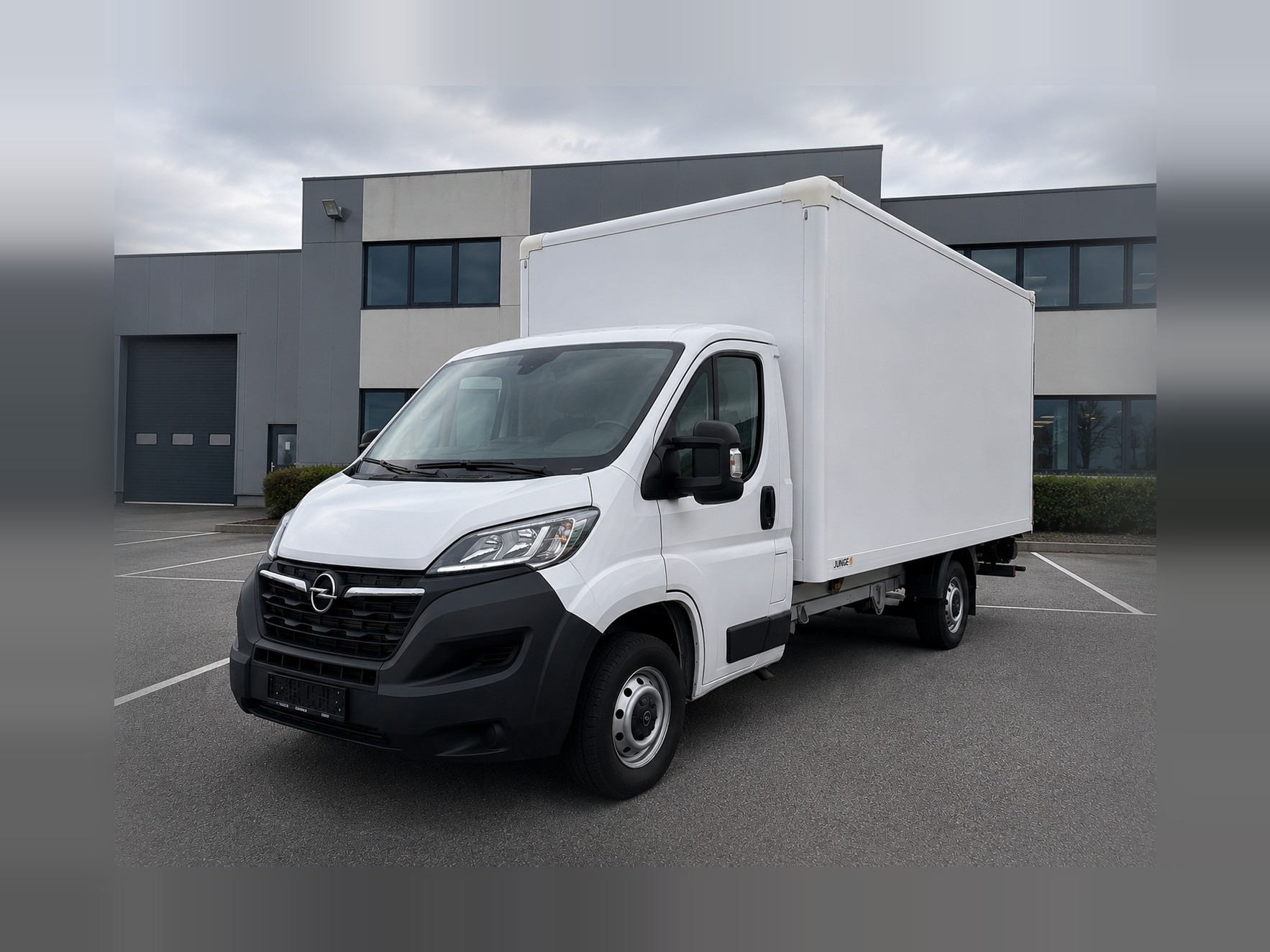 Opel Movano (bakwagen + laadklep) — 1